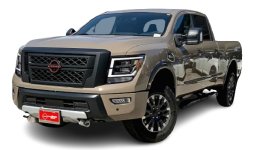 Nissan Titan XD 4x4 Crew Cab PRO-4X 2025